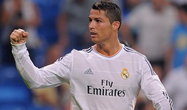 فرحة كريستيانو رونالدو بأحد هدفيه لريال مدريد فرحة كريستيانو رونالدو بأحد هدفيه لريال مدريد