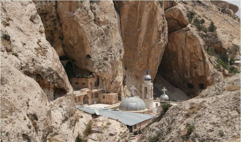 الأم أغنيس: معلولا عالمية وفيها تراث عالمي الأم أغنيس: معلولا عالمية وفيها تراث عالمي