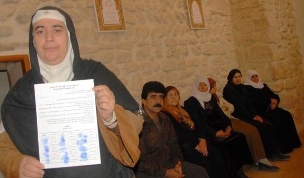 الأم أغنيس تحدّثت في الجزء الأول من المقابلة مع "الميادين نت عن علامات استفهام كثيرة حول هجوم "الغوطة" الأم أغنيس تحدّثت في الجزء الأول من المقابلة مع "الميادين نت عن علامات استفهام كثيرة حول هجوم "الغوطة"