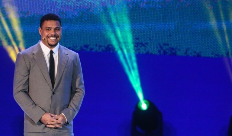 الظاهرة البرازيلية دا ليما رونالدو الظاهرة البرازيلية دا ليما رونالدو