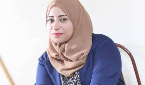 الزميلة ميادة أشرف التي قضت خلال أداء عملها الصحافي الزميلة ميادة أشرف التي قضت خلال أداء عملها الصحافي