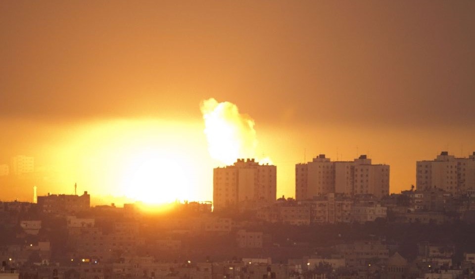 الغارات الاسرائيلية استهدفت مواقع للمقاومة الفلسطينية الغارات الاسرائيلية استهدفت مواقع للمقاومة الفلسطينية