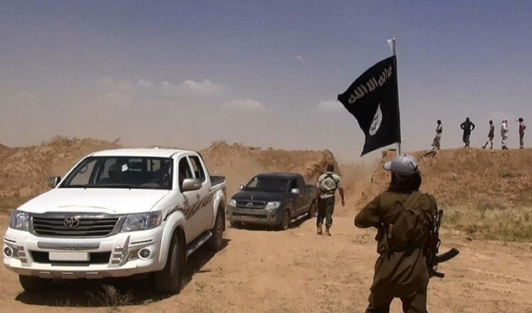 اقتراحٌ يقضي بفتح طريق جديدة بديلا عن الطريق السابقة التي تمر في مناطق سيطرة جيش الاسلام (أ ف ب). اقتراحٌ يقضي بفتح طريق جديدة بديلا عن الطريق السابقة التي تمر في مناطق سيطرة جيش الاسلام (أ ف ب).