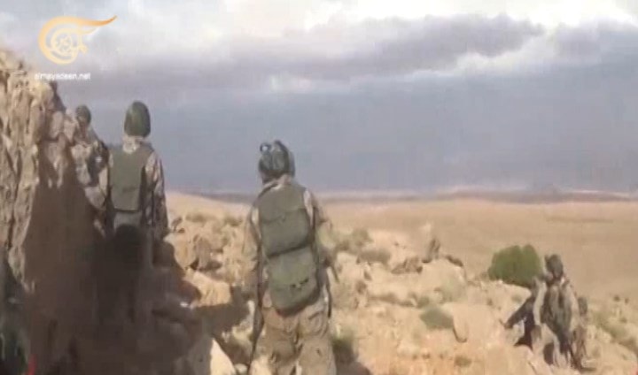 المقاومة سيطرت على قرنة عبد الحق التي يتجاوز ارتفاعها 2400 متراً المقاومة سيطرت على قرنة عبد الحق التي يتجاوز ارتفاعها 2400 متراً