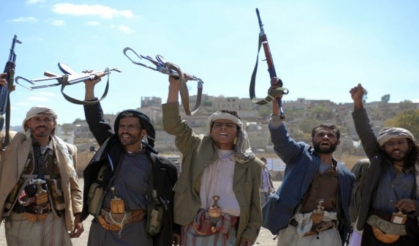 رجال القبائل اليمنية يقصفون مناطق حيوية على الحدود السعودية اليمنية (تقرير هبة محمود) رجال القبائل اليمنية يقصفون مناطق حيوية على الحدود السعودية اليمنية (تقرير هبة محمود)