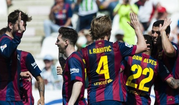 فرحة لاعبي برشلونة بأحد الأهداف فرحة لاعبي برشلونة بأحد الأهداف