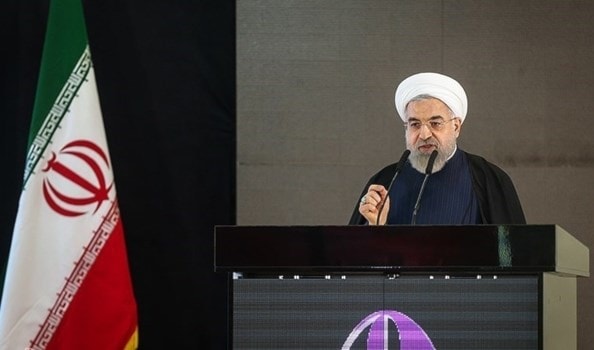 روحاني: هناك دولة كانت تعتمد على الدولار غيّرت خطتها وحلت القنابل محل الدولار روحاني: هناك دولة كانت تعتمد على الدولار غيّرت خطتها وحلت القنابل محل الدولار
