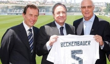 تم منح بكنباور قميص ريال مدريد مع رقمه الشهير 5 تكريماً له تم منح بكنباور قميص ريال مدريد مع رقمه الشهير 5 تكريماً له