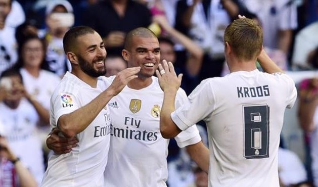 سجل بنزيما هدفي الفوز لريال مدريد على أثلتيك بلباو سجل بنزيما هدفي الفوز لريال مدريد على أثلتيك بلباو