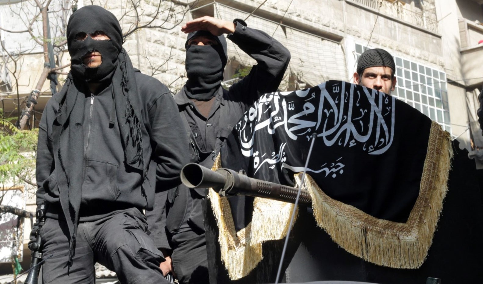 هذه المواجهات هي الاولى بين جبهة النصرة وأحرار الشام هذه المواجهات هي الاولى بين جبهة النصرة وأحرار الشام