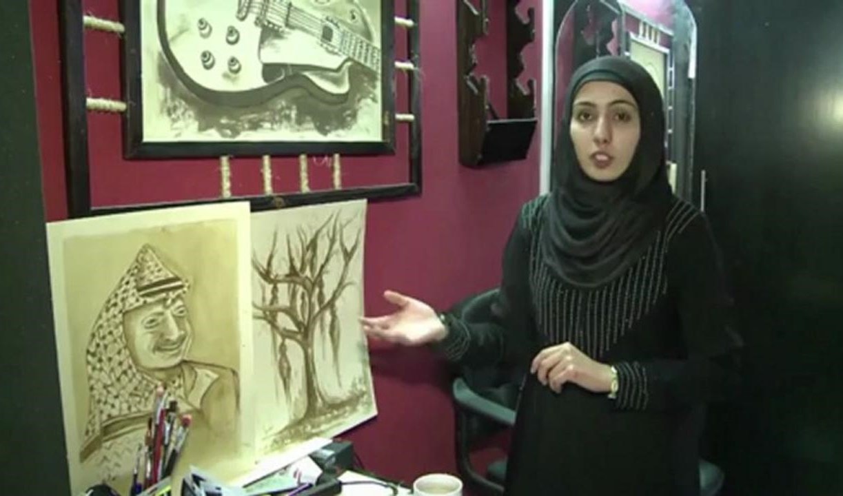 سلوى السباخي تجسّد روعة فنّها بالقهوة من قطاع غزة المحاصر سلوى السباخي تجسّد روعة فنّها بالقهوة من قطاع غزة المحاصر