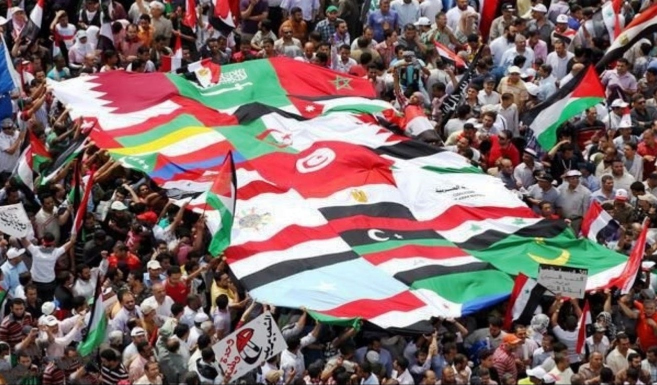 التحولات في العالم العربي ستوجه ضربة قاصمة لجهود إيران لإقامة "محور المقاومة" الخاضع لسيطرتها التحولات في العالم العربي ستوجه ضربة قاصمة لجهود إيران لإقامة "محور المقاومة" الخاضع لسيطرتها