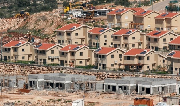 سكان عامونا قرروا تعليق معارضتهم وإعطاء فرصة للترتيبات سكان عامونا قرروا تعليق معارضتهم وإعطاء فرصة للترتيبات
