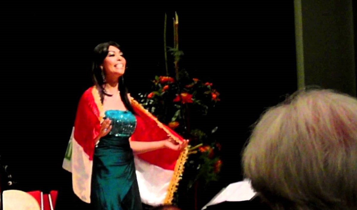 الفنانة العراقية بيدر البصري الفنانة العراقية بيدر البصري