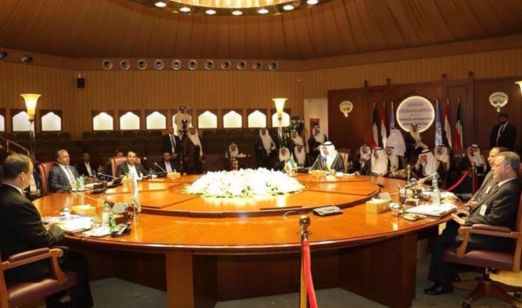 تواصل المحادثات اليمنية اليمنية لبحث تثبيت وقف إطلاق النار تواصل المحادثات اليمنية اليمنية لبحث تثبيت وقف إطلاق النار
