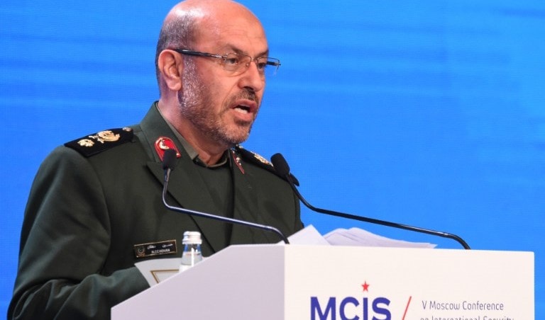 دهقان متحدثاً خلال مؤتمر الأمن في موسكو (أ ف ب) دهقان متحدثاً خلال مؤتمر الأمن في موسكو (أ ف ب)