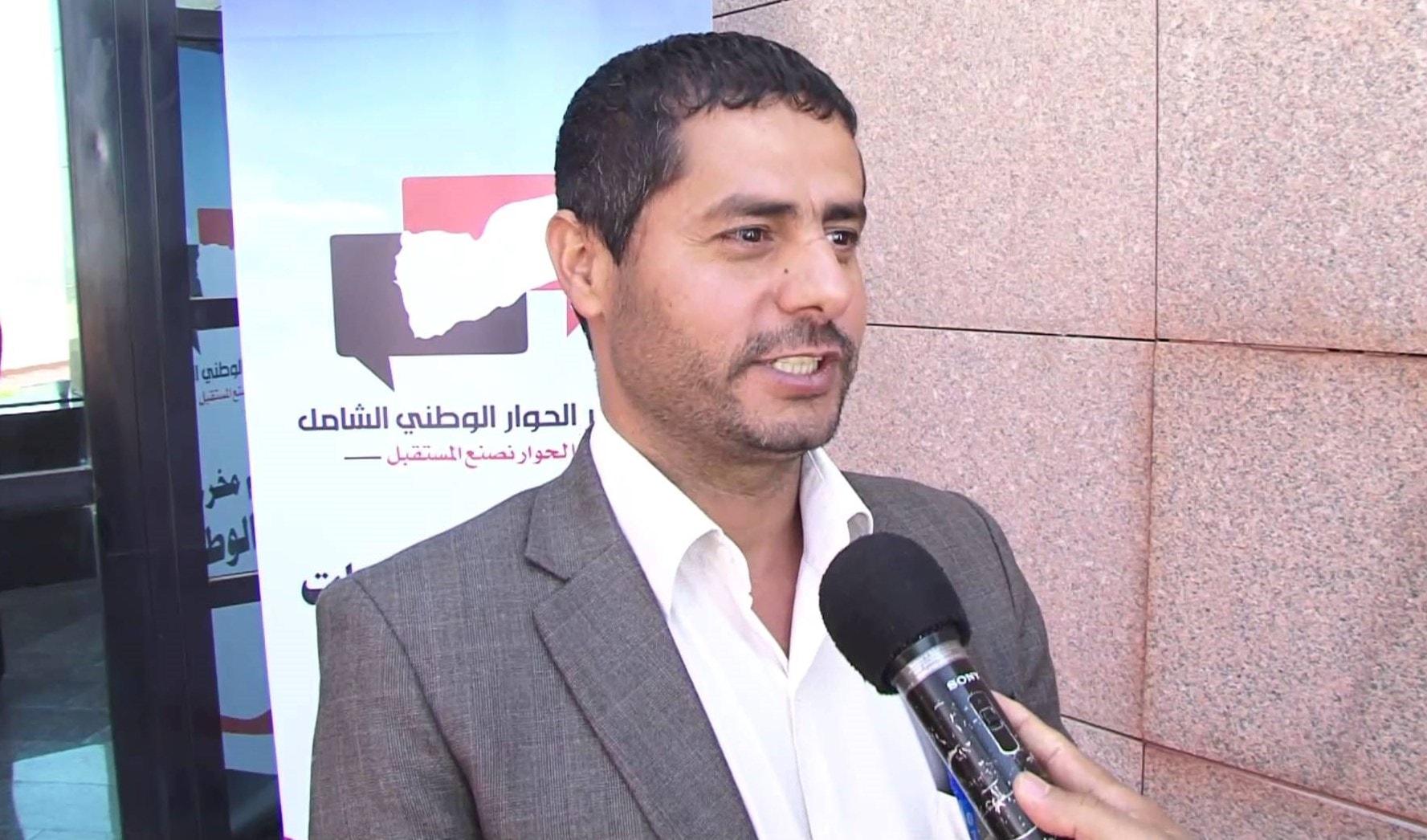 البخيتي: لا مشكلة لدى الحركة في الذهاب إلى الرياض البخيتي: لا مشكلة لدى الحركة في الذهاب إلى الرياض
