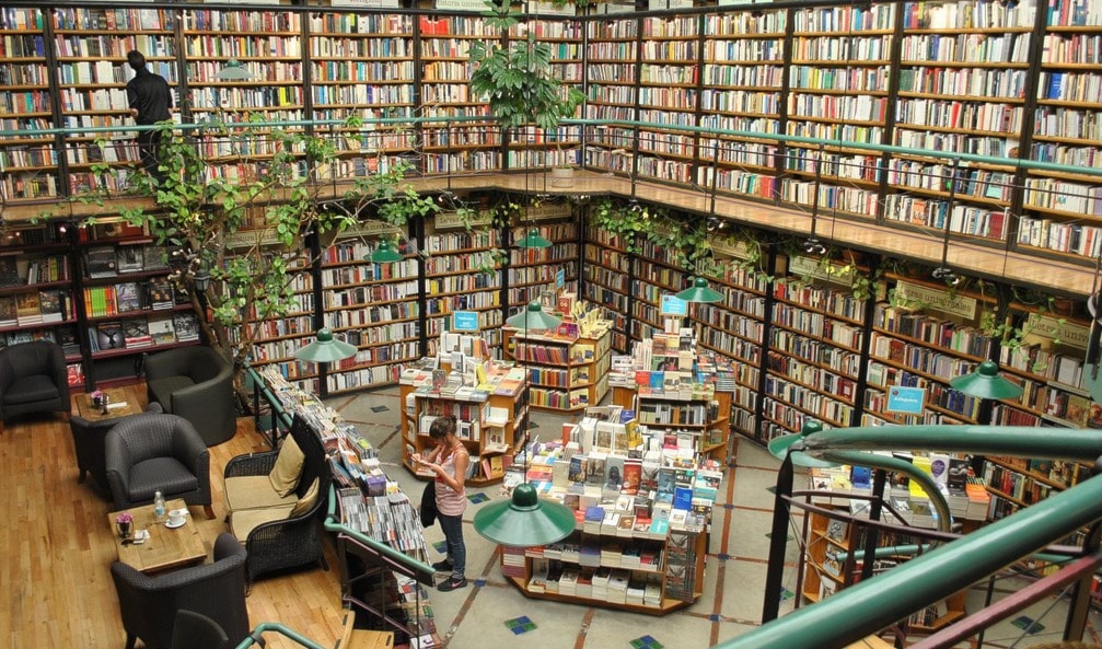 مكتبة " إل باندولو" في المكسيك مكتبة " إل باندولو" في المكسيك