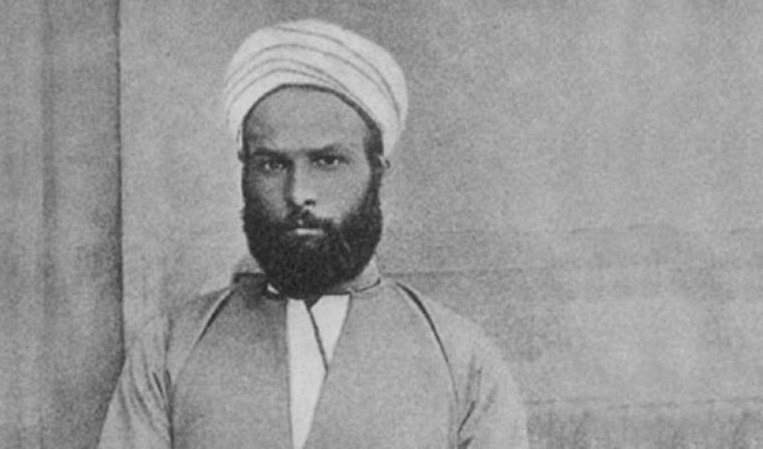 رأى الإمام عبده أن الإسلام لا يمنع من التقدّم بل يحثّ عليه، وإنه لا يوجد تعارض بين التّحديث وبين المحافظة على الخصوصيّة الدينية رأى الإمام عبده أن الإسلام لا يمنع من التقدّم بل يحثّ عليه، وإنه لا يوجد تعارض بين التّحديث وبين المحافظة على الخصوصيّة الدينية
