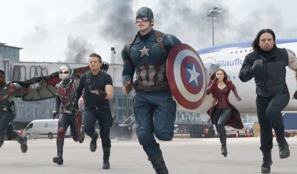 مجموعة من شخصيات الفيلم تتأهب للطيران مجموعة من شخصيات الفيلم تتأهب للطيران