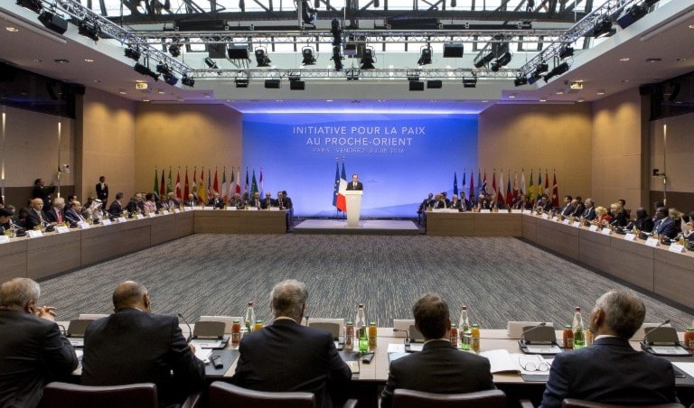 مؤتمر باريس يؤكد أنّ الوضع القائم حالياً لا يمكن استمراره مؤتمر باريس يؤكد أنّ الوضع القائم حالياً لا يمكن استمراره