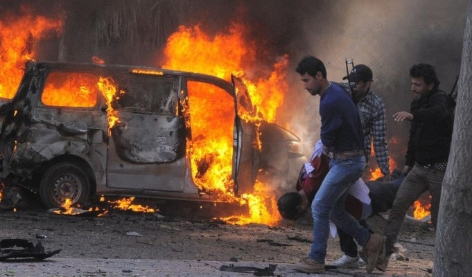 سيارة مفخخة كان يقودها إنتحاري من "القاعدة" في منطقة العيْن سيارة مفخخة كان يقودها إنتحاري من "القاعدة" في منطقة العيْن