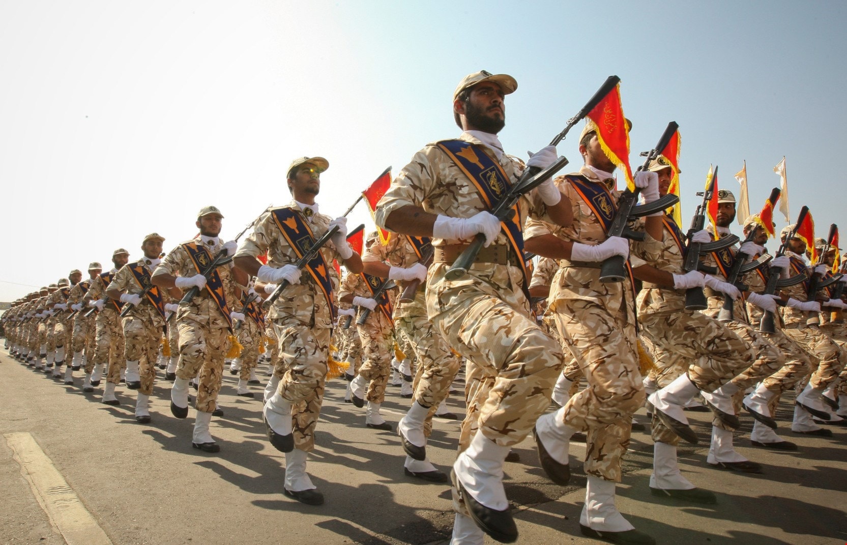 يمكن التأكيد على أن الولايات المتحدة الأميركية قد دخلت الدوّامة الإيرانية من دون أن تدرك الخلفيّات التي تحكمها والقوة التي تديرها يمكن التأكيد على أن الولايات المتحدة الأميركية قد دخلت الدوّامة الإيرانية من دون أن تدرك الخلفيّات التي تحكمها والقوة التي تديرها