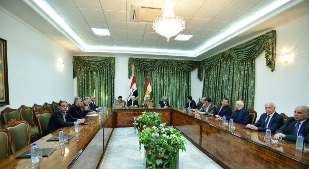 قادة كرد يرفضون طلب بغداد إلغاء نتائج استفتاء الانفصال قادة كرد يرفضون طلب بغداد إلغاء نتائج استفتاء الانفصال