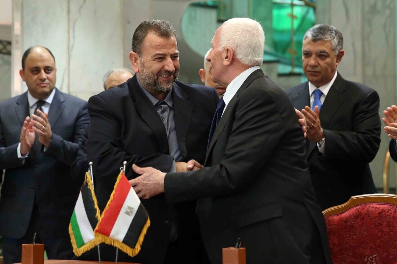 هناك حقائق كبيرة في المشهد الفلسطيني، تشكّل تحديات حقيقية في وجه المصالحة الفلسطينية هناك حقائق كبيرة في المشهد الفلسطيني، تشكّل تحديات حقيقية في وجه المصالحة الفلسطينية