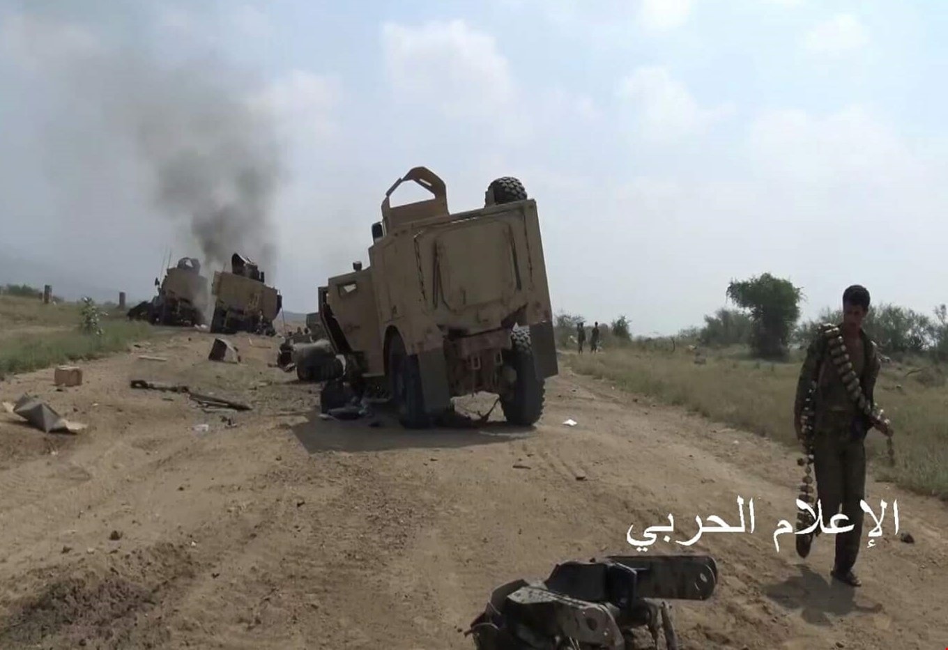 تصدى الجيش اليمني واللجان الشعبية لثلاثة زحوفات للجيش السعودي وقوات هادي في عسير تصدى الجيش اليمني واللجان الشعبية لثلاثة زحوفات للجيش السعودي وقوات هادي في عسير