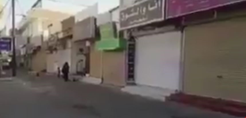 إغلاق العديد من محلات الذهب في اليمن إغلاق العديد من محلات الذهب في اليمن