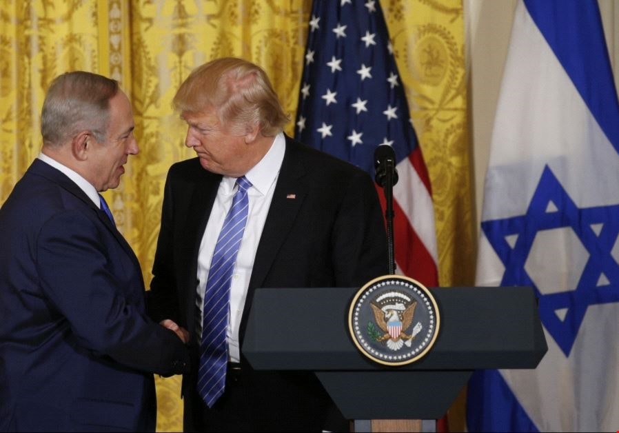 ترامب يرى أنّ التوصل إلى حل سياسي للنزاع ورعاية اتفاق السلام بين الإسرائيليين والفلسطينيين "حلم حياته" ترامب يرى أنّ التوصل إلى حل سياسي للنزاع ورعاية اتفاق السلام بين الإسرائيليين والفلسطينيين "حلم حياته"