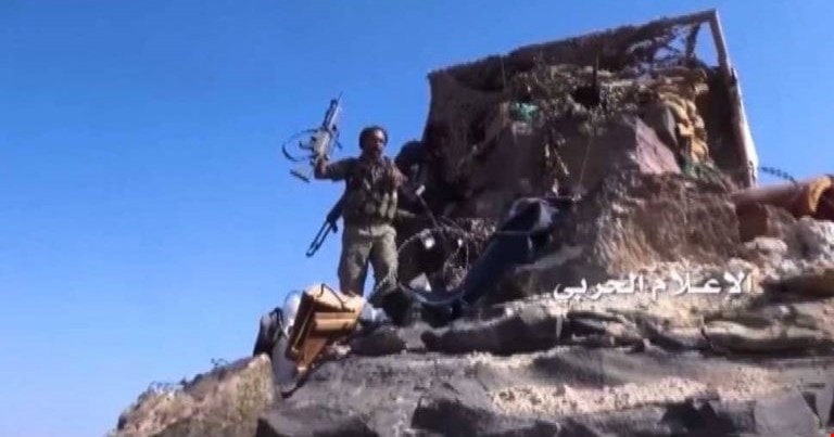 13 بين قتيل وجريح من قوات الرئيس هادي في الهجوم على موقع الغراميل الأسود 13 بين قتيل وجريح من قوات الرئيس هادي في الهجوم على موقع الغراميل الأسود