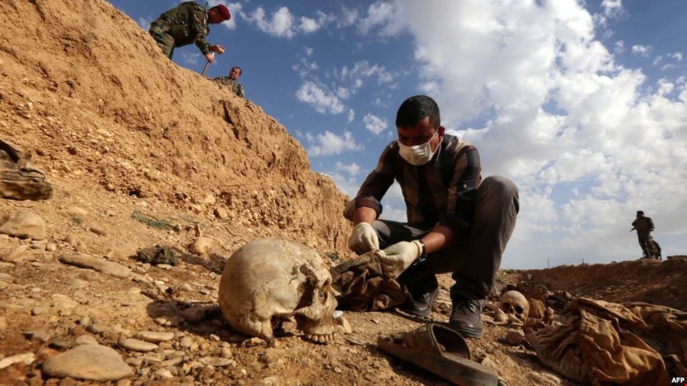الحشد الشعبي عثر على مقابر جماعية في الحويجة- صورة أرشيف الحشد الشعبي عثر على مقابر جماعية في الحويجة- صورة أرشيف