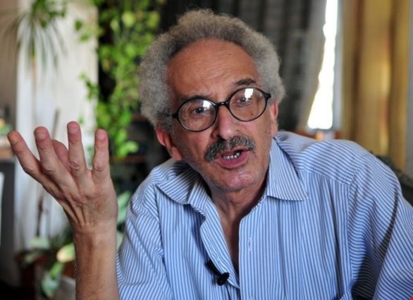 تُمنح جائزة كفافيس كل عامين للمبدعين من الكتاب والأدباء من مصر واليونان تُمنح جائزة كفافيس كل عامين للمبدعين من الكتاب والأدباء من مصر واليونان