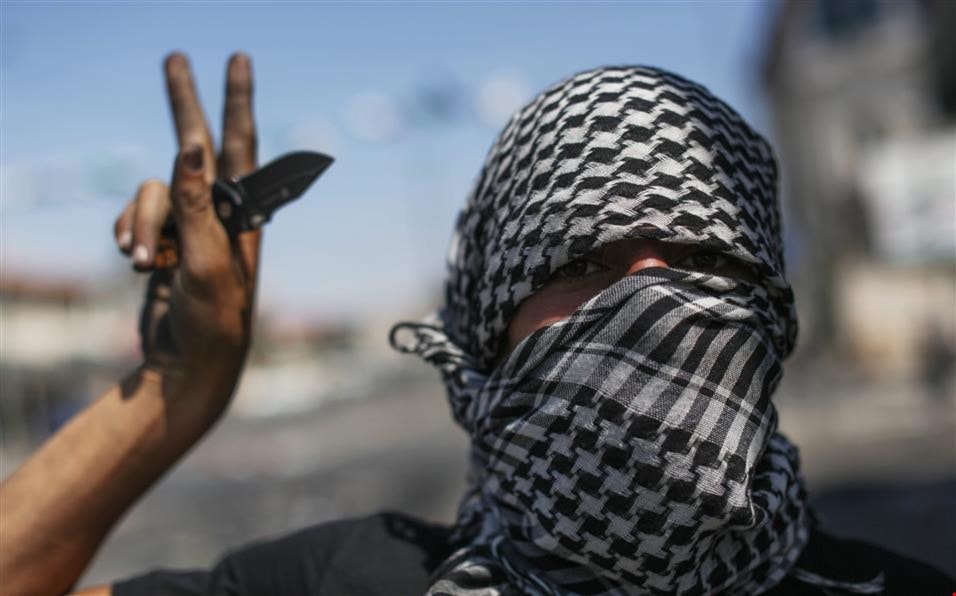استراتيجية من التواطؤ والتشارك البريطاني مع الصهيونية، وبانحياز واضح لصالح "إسرائيل" وضد الشعب الفلسطيني وحقوقه. استراتيجية من التواطؤ والتشارك البريطاني مع الصهيونية، وبانحياز واضح لصالح "إسرائيل" وضد الشعب الفلسطيني وحقوقه.