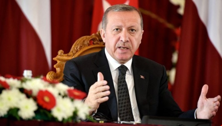 أردوغان: واشنطن بأنها ستستخدم الأسلحة التي أرسلتها إلى المنطقة ضد إيران أو تركيا أو روسيا إذا استطاعت أردوغان: واشنطن بأنها ستستخدم الأسلحة التي أرسلتها إلى المنطقة ضد إيران أو تركيا أو روسيا إذا استطاعت