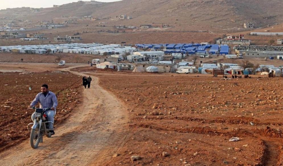 "نموت في اليوم ألف مرّة" جملة سمعتها من أغلب وجهاء بلدة عرسال "نموت في اليوم ألف مرّة" جملة سمعتها من أغلب وجهاء بلدة عرسال