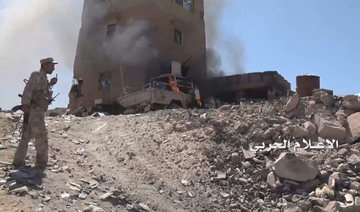مصدر عسكري: عملية تطهير جبال عليب تسفر عن قتلى وجرحى في صفوف قوات هادي مصدر عسكري: عملية تطهير جبال عليب تسفر عن قتلى وجرحى في صفوف قوات هادي
