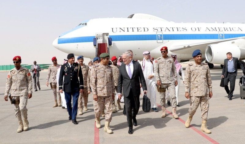 ماتيس من الرياض: يجب وقف الهجمات الصاروخية لـ "ميليشيات الحوثي" نهائياً ماتيس من الرياض: يجب وقف الهجمات الصاروخية لـ "ميليشيات الحوثي" نهائياً