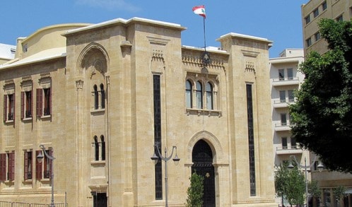 الخلاف على قانون الانتخاب ينذر بفراغ في البرلمان الخلاف على قانون الانتخاب ينذر بفراغ في البرلمان