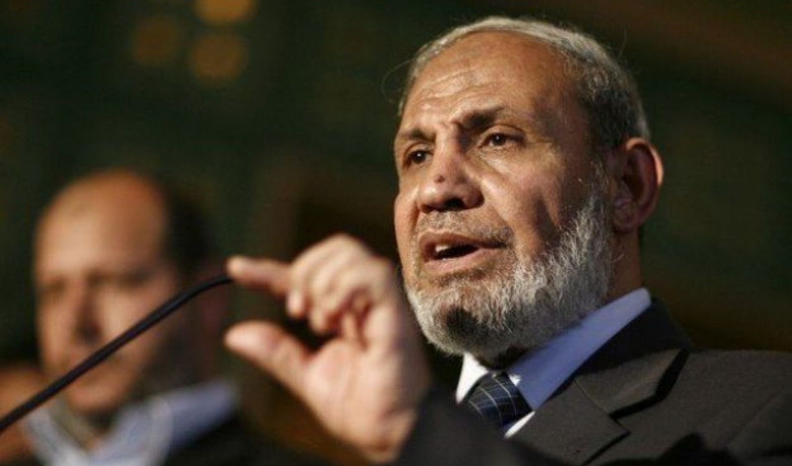 الزهار: عباس لم يبذل أي جهد لرفع المعاناة عن الأسرى الفلسطينيين الزهار: عباس لم يبذل أي جهد لرفع المعاناة عن الأسرى الفلسطينيين