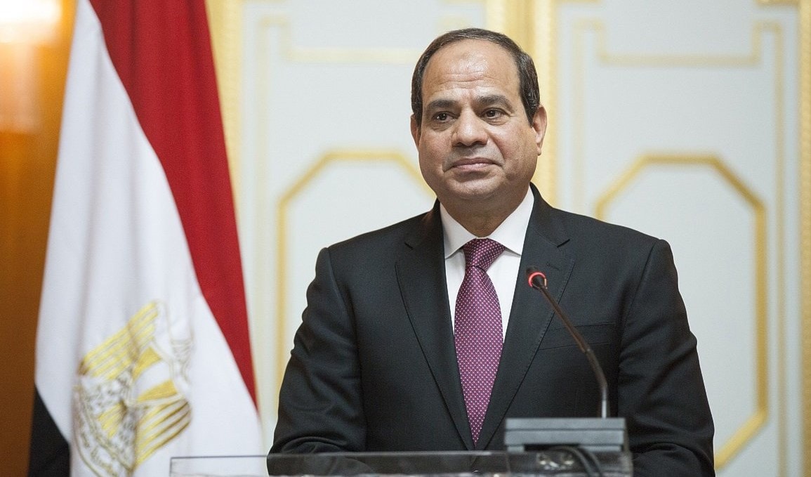 الرئيس المصري يناشد وسائل الإعلام بمراعاة مشاعر المصريين الرئيس المصري يناشد وسائل الإعلام بمراعاة مشاعر المصريين
