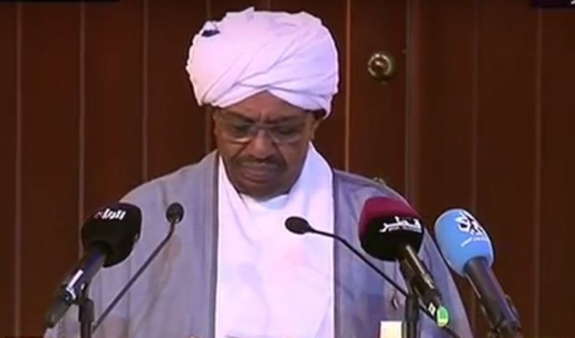 البشير يلقي كلمته خلال انطلاق أعمال منتدى الدوحة السابع عشر البشير يلقي كلمته خلال انطلاق أعمال منتدى الدوحة السابع عشر