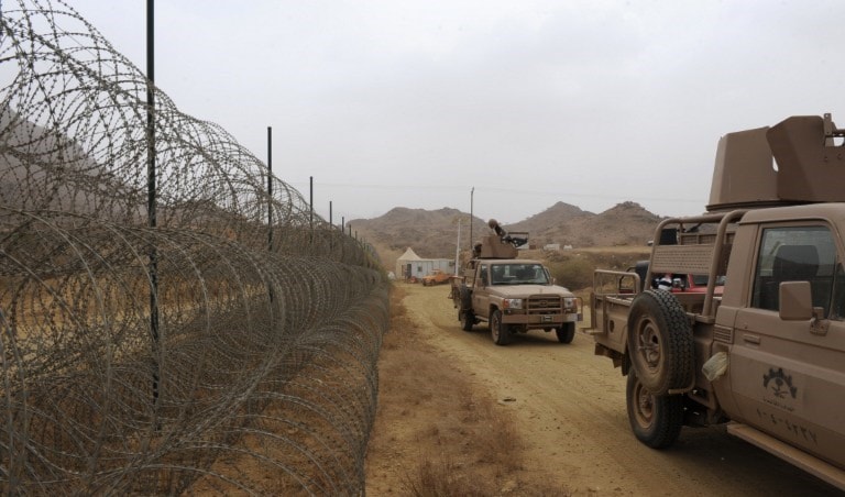 صورة أرشيفية للحدود السعودية اليمنية صورة أرشيفية للحدود السعودية اليمنية