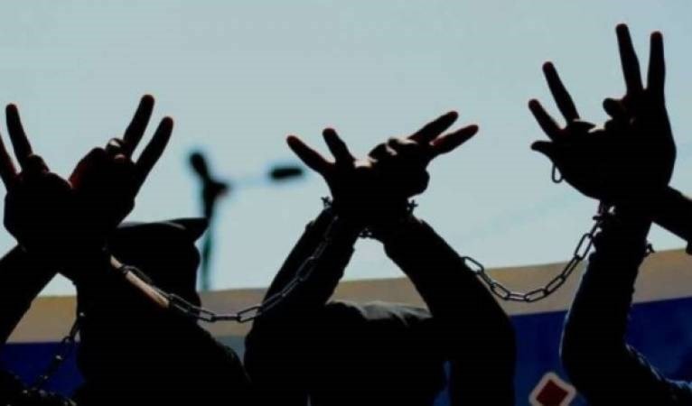 رابطة علماء اليمن: متضامنون مع الأسرى الفلسطينيين رابطة علماء اليمن: متضامنون مع الأسرى الفلسطينيين