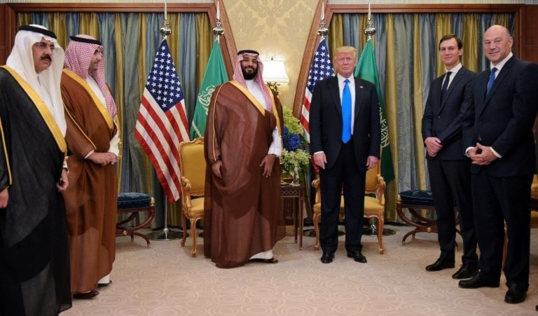 ترامب التقى عدداً من المسؤولين السعوديين بينهم الأمير محمد بن سلمان (أ ف ب) ترامب التقى عدداً من المسؤولين السعوديين بينهم الأمير محمد بن سلمان (أ ف ب)