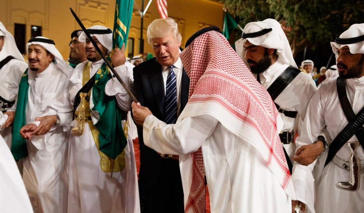 الصحف الغربية قرأت في خطاب ترامب عودة إلى السياسة الأميركية القائمة على المصالح الصحف الغربية قرأت في خطاب ترامب عودة إلى السياسة الأميركية القائمة على المصالح