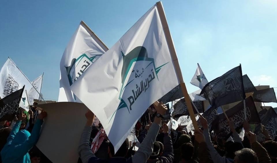 تغييرات جذرية ستطرأ على "الهيئة" في الجنوب السوري خلال الأيام المقبلة لناحية تعيين وعزل عدد من المسؤولين العسكريين تغييرات جذرية ستطرأ على "الهيئة" في الجنوب السوري خلال الأيام المقبلة لناحية تعيين وعزل عدد من المسؤولين العسكريين