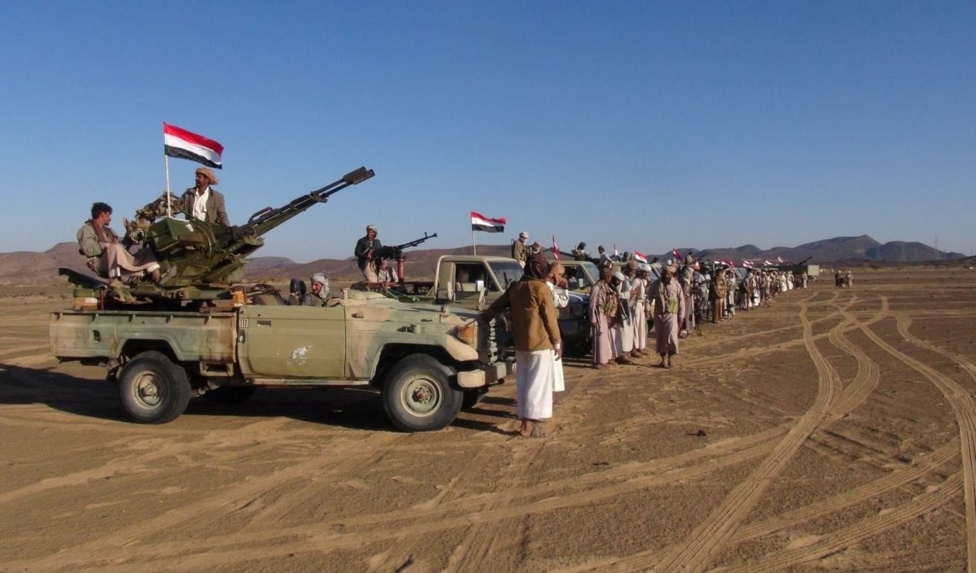 قوات الجيش اليمني واللجان الشعبية تصدّ زحفاً واسعاً لقوات هادي بمشاركة جنود سودانيين شمال صحراء مِيدي الحدودية قوات الجيش اليمني واللجان الشعبية تصدّ زحفاً واسعاً لقوات هادي بمشاركة جنود سودانيين شمال صحراء مِيدي الحدودية